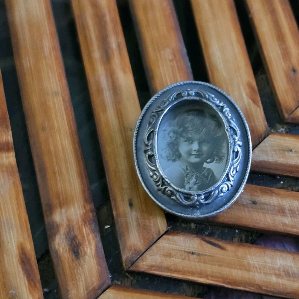 Vintage 90s Faux Antique Oval Portrait Brooch Pin Pewter Approx 2"x1 "